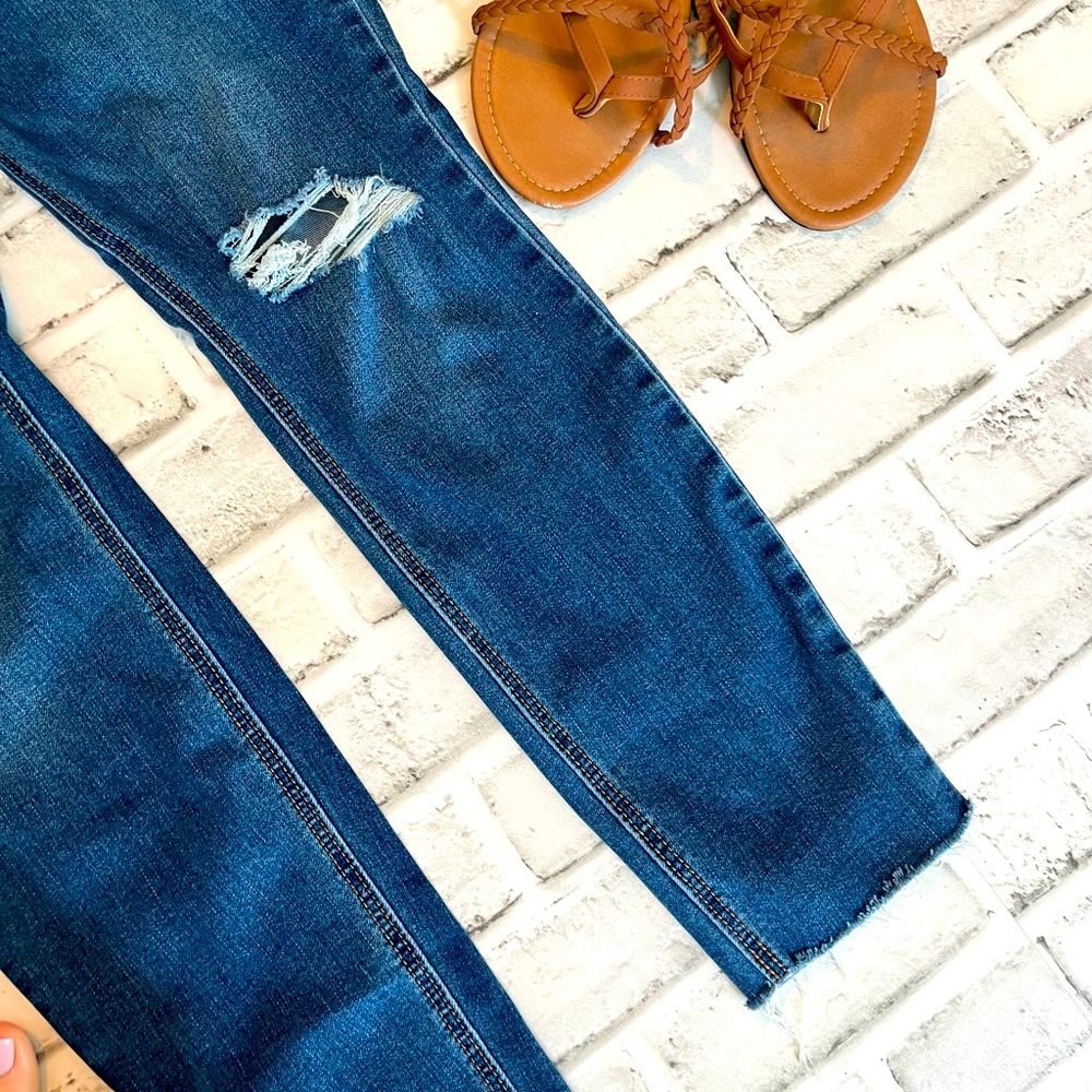 Distressed Jeggings